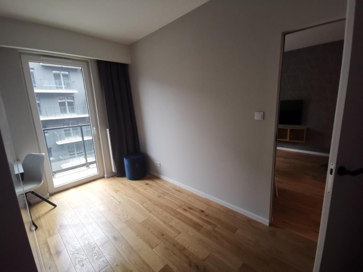 Urban Space Apartament 64 - Free Parking Вроцлав Екстериор снимка